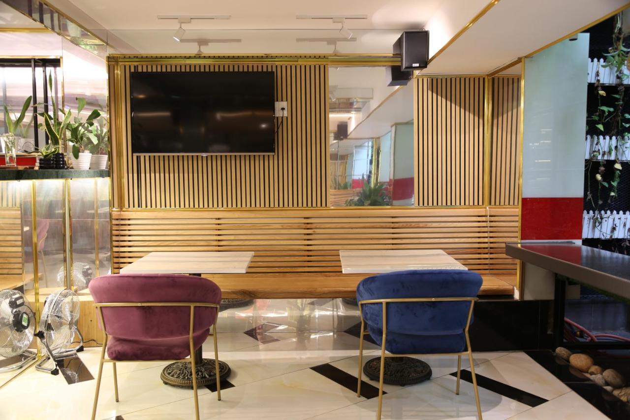 The Queendor Boutique Hotel Ho Chi Minh City Bagian luar foto