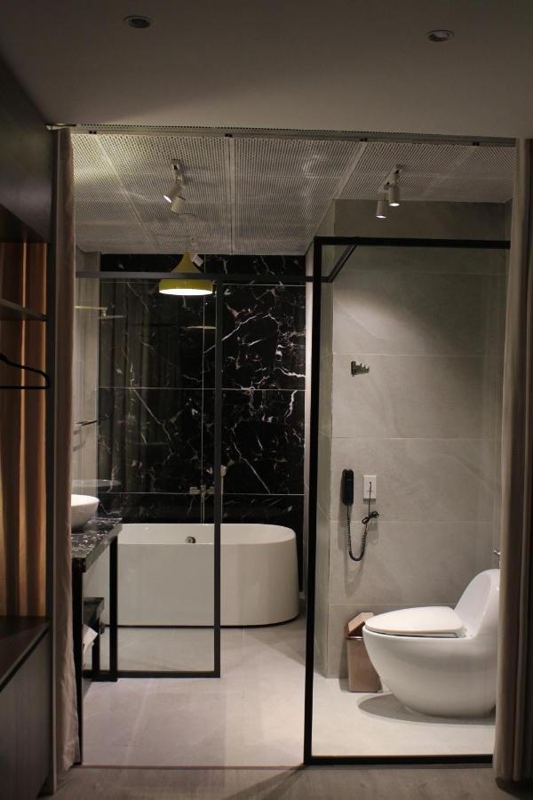 The Queendor Boutique Hotel Ho Chi Minh City Bagian luar foto